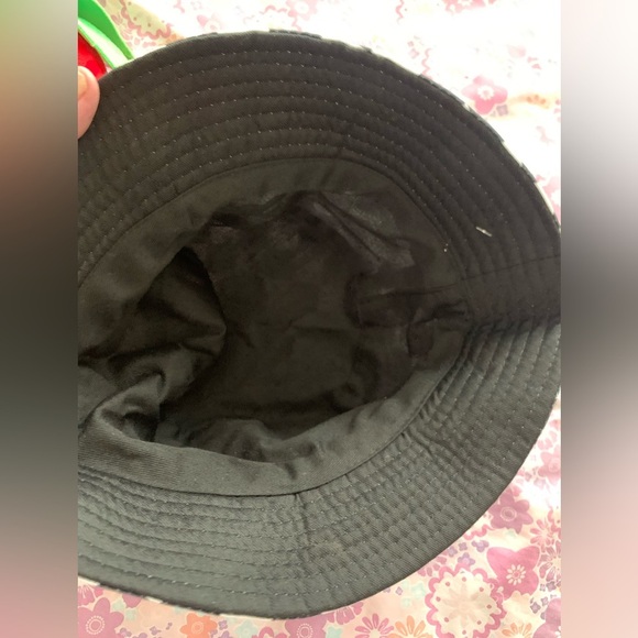 Black & white Checkerboard reversible bucket hat - Picture 3 of 6
